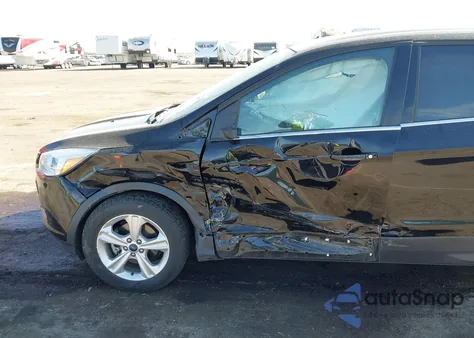 2016 Ford Escape Se z USA, uszkodzony, nr VIN 1FMCU0G77GUA67827